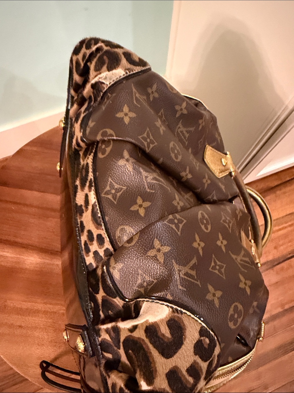 Louis Vuitton Monogram Leopard Stephen Bag - Picture 10 of 16